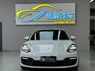 Porsche Panamera 2021, 32000 км, за 588000 CNY