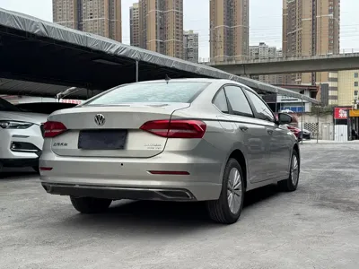 Volkswagen Lavida 2018, 130000 км, за 42800 CNY - фото 4