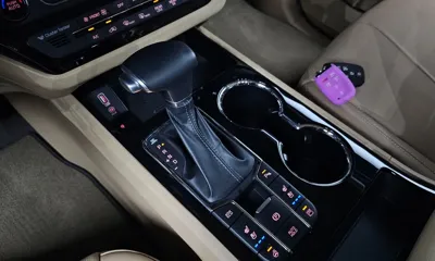 Kia Canival 2019, 26788 км, за 77770000 KRW - фото 9