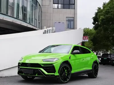 Lamborghini Urus · 2021 год