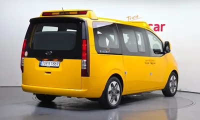 Hyundai Staria 2024, 39762 км, за 23620.03 USD