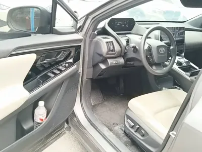 Toyota bZ4X 2022, 34100 км, за 85200 CNY - фото 16
