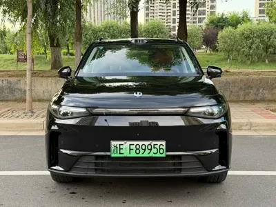 Leapmotor Leapmotor C16 2025, 15000 км, за 139800 CNY