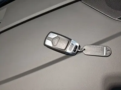 Audi Q5L 2024, 6200 км, за 251100 CNY - фото 9