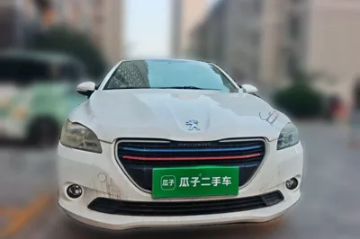 Peugeot 301 2014, 67000 км, за 18070.94 CNY