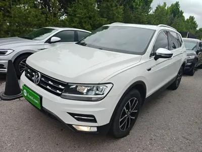 Volkswagen Tiguan L · 2017 год