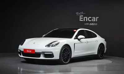 Porsche Panamera · 2020 год