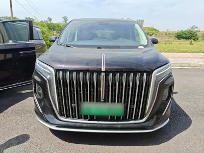 Hongqi HQ9 PHEV 2024, 31000 км, за 219096.63 CNY - фото 16