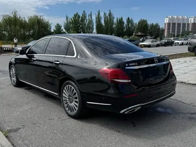 Mercedes-Benz E-Class 2020, 95000 км, за 219899 CNY - фото 9
