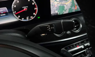 Mercedes-Benz E-Class 2018, 58480 км, за 23000000 KRW - фото 9