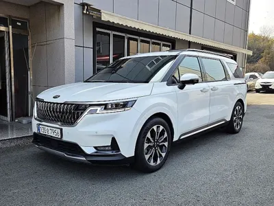 Kia Canival · 2021 год