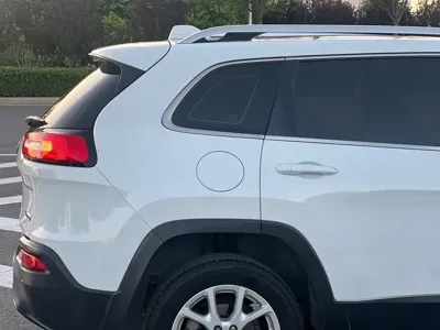 Jeep Cherokee 2016, 160000 км, за 29800 CNY - фото 20