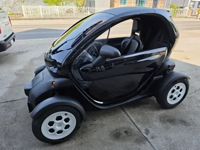 Renault-KoreaSamsung Twizy 2020, 2570 км, за 2600000 KRW
