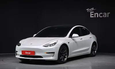 Tesla Model 3 · 2020 год