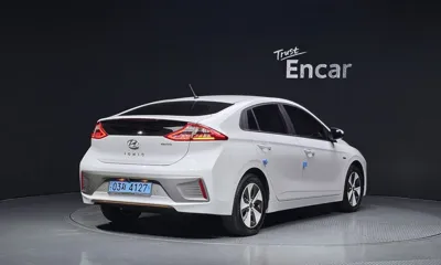 Hyundai Ioniq 2018, 50473 км, за 13700000 KRW