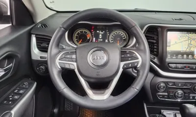 Jeep Cherokee 2018, 69568 км, за 12500000 KRW - фото 12