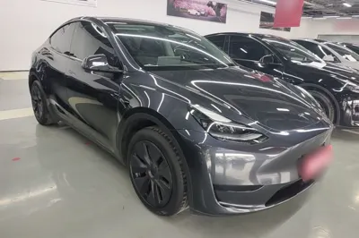 Tesla Model Y 2024, 41200 км, за 193279.86 CNY