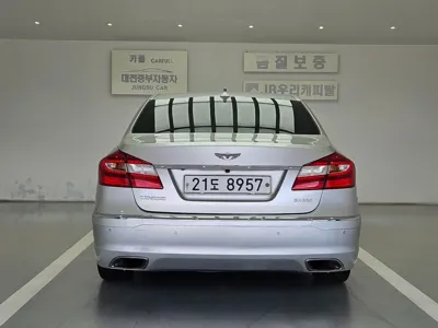 Hyundai Genesis 2013, 195660 км, за 3400000 KRW