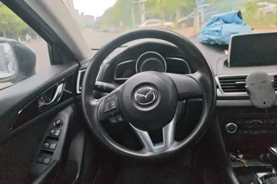 Mazda Mazda 3 Axela 2016, 103700 км, за 45423.23 CNY - фото 7