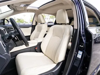 Lexus RX 2022, 40700 км, за 339600 CNY - фото 11