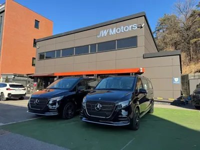 Mercedes-Benz V-Class · 2025 год