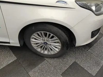 Ford Escort 2017, 94400 км, за 18100 CNY - фото 6