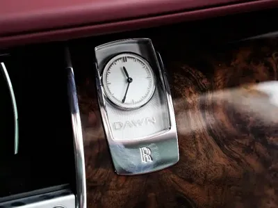 Rolls-Royce Dawn 2018, 34000 км, за 2877700 CNY - фото 17