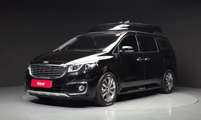 Kia Canival · 2018 год