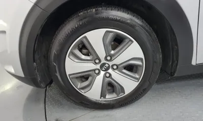 Kia Niro 2018, 65424 км, за 13990000 KRW - фото 5