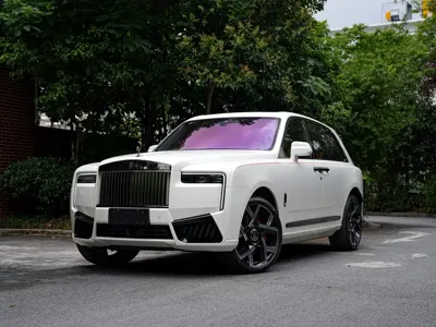 Rolls-Royce Cullinan · 2026 год