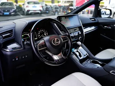 Lexus LM 2021, 45000 км, за 837700 CNY - фото 9