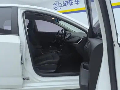 Chevrolet Monza 2019, 85800 км, за 27000 CNY - фото 8