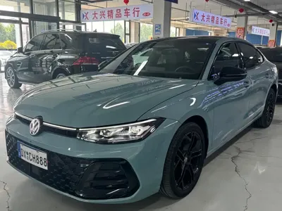 Volkswagen Passat · 2025 год