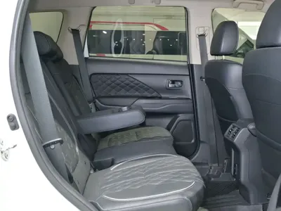 Mitsubishi Outlander 2021, 69000 км, за 69000 CNY - фото 13