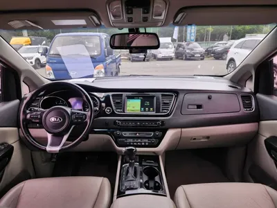 Kia Canival 2016, 199354 км, за 7500000 KRW - фото 7