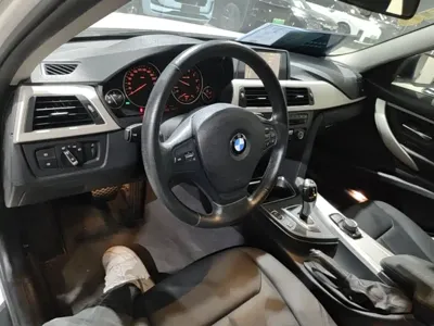 BMW 3 Series 2014, 116500 км, за 48099 CNY - фото 10