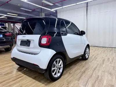Smart Smart Fortwo 2017, 66200 км, за 39900 CNY
