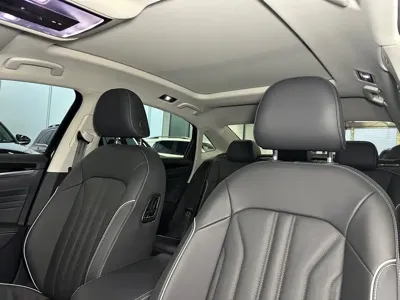 Volkswagen Passat 2022, 22000 км, за 107000 CNY - фото 12