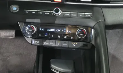 Hyundai Avante 2022, 18809 км, за 20600000 KRW - фото 27
