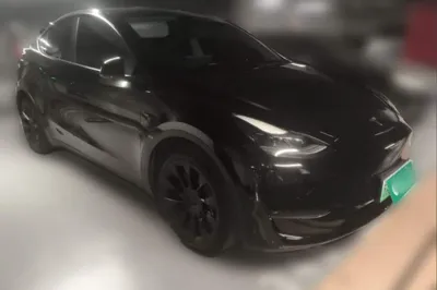 Tesla Model Y 2021, 94000 км, за 146568.65 CNY