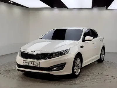 Kia K5 · 2013 год