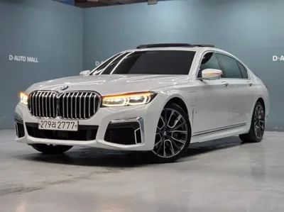 BMW 7-Series · 2020 год