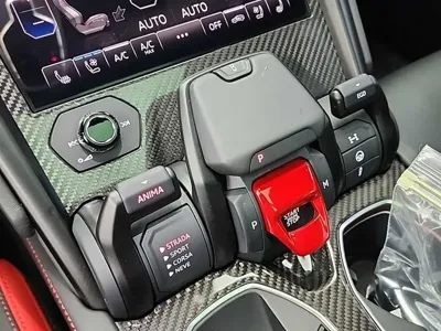 Lamborghini Urus 2024, 23464 км, за 327990000 KRW - фото 9