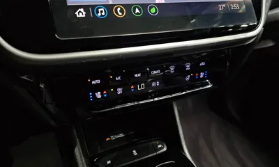 ChevroletGMDaewoo 볼트 EUV 2022, 21055 км, за 27300000 KRW - фото 19