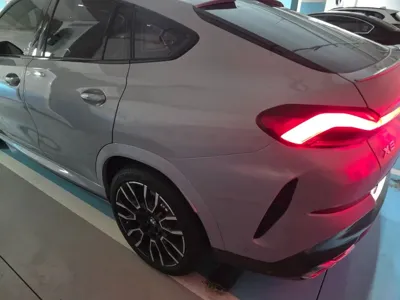 BMW X6 2024, 46000 км, за 101170000 KRW