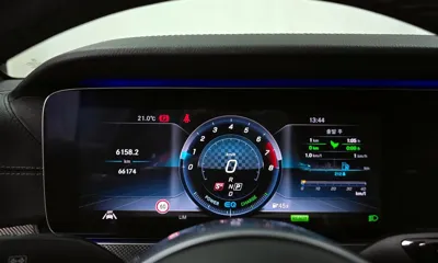Mercedes-Benz E-Class 2020, 66174 км, за 45000000 KRW - фото 8