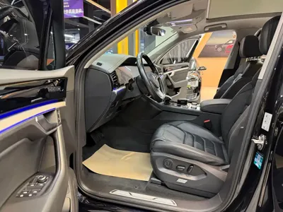 Volkswagen Touareg 2019, 76000 км, за 196800 CNY - фото 7