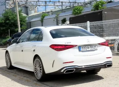Mercedes-Benz C-Class 2022, 133763 км, за 36900000 KRW