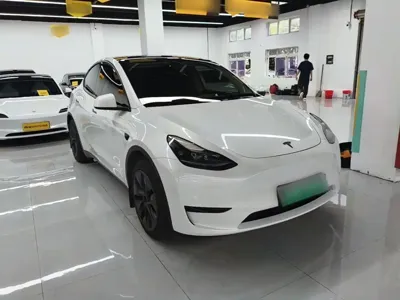 Tesla Model Y 2024, 40599 км, за 190000 CNY