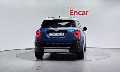 MINI Countryman 2018, 57143 км, за 16500000 KRW